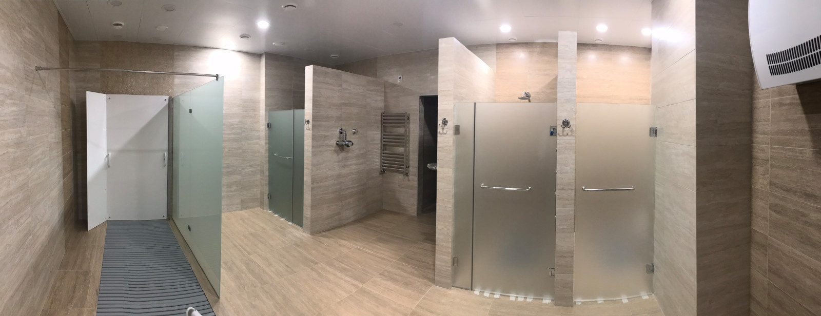 Душевые общественного пользования