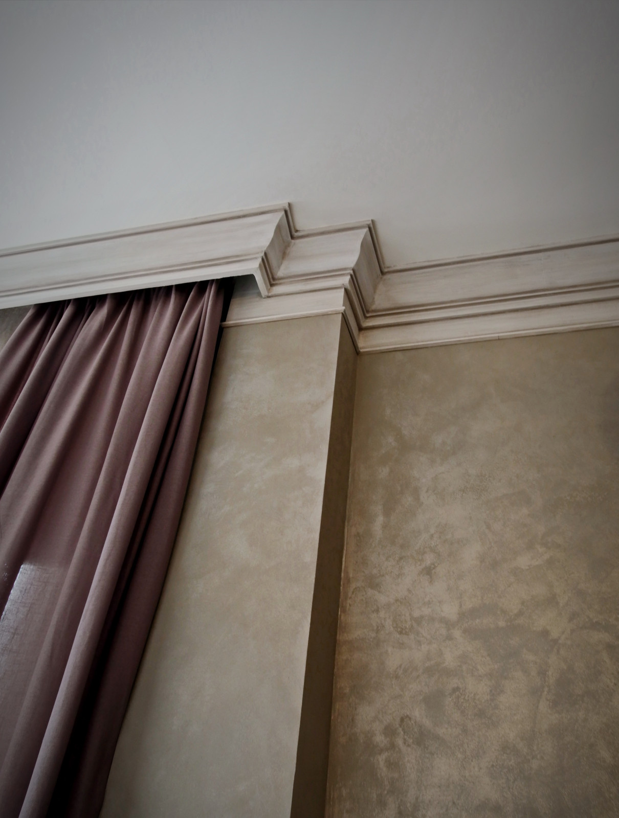 Ресторан в современном стиле. Отделочные работы.