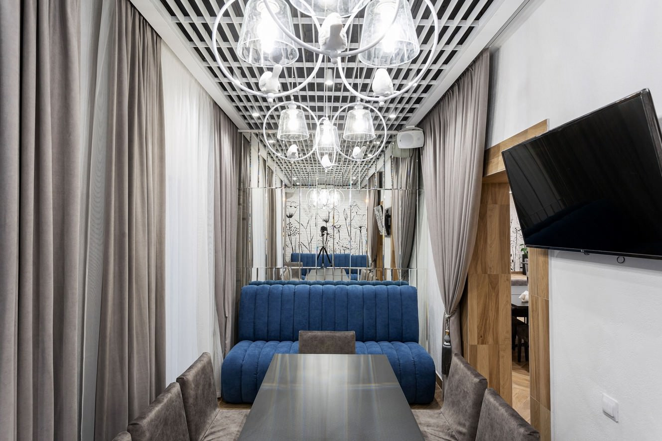 Зеркала и зеркальные панно для ресторана на базе отдыха г.Сысерть