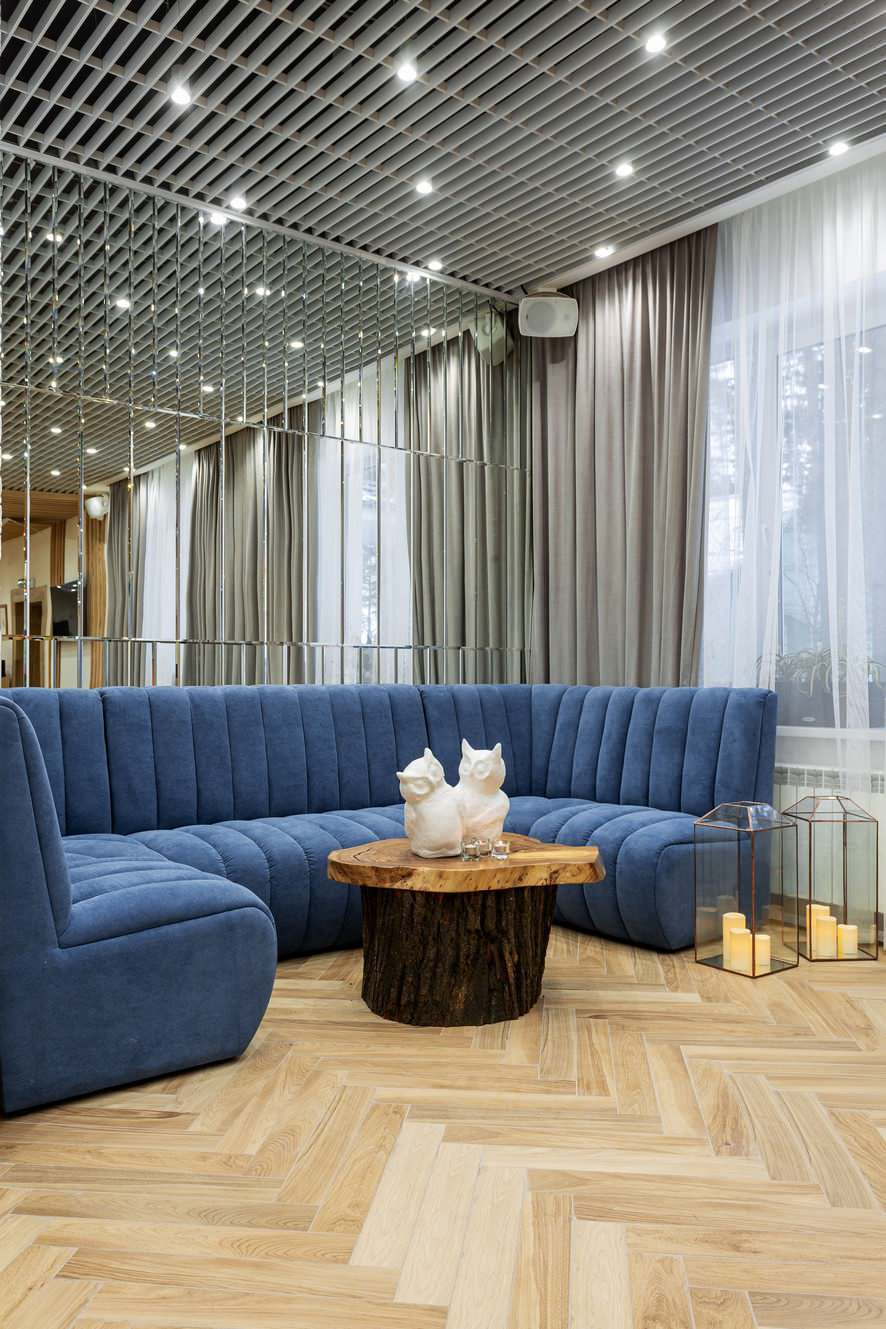 Зеркала и зеркальные панно для ресторана на базе отдыха г.Сысерть