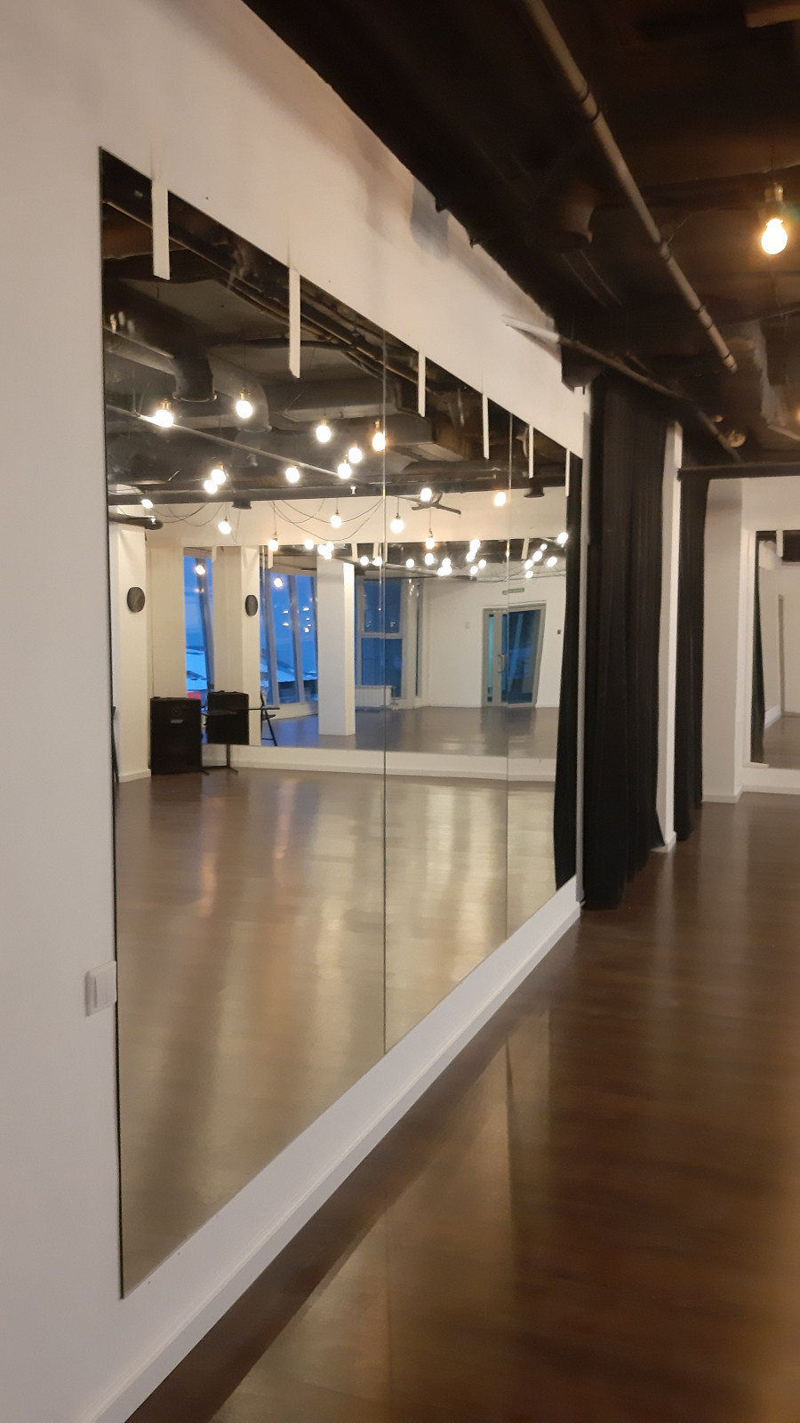 Зеркала для студии танцев Dance Space
