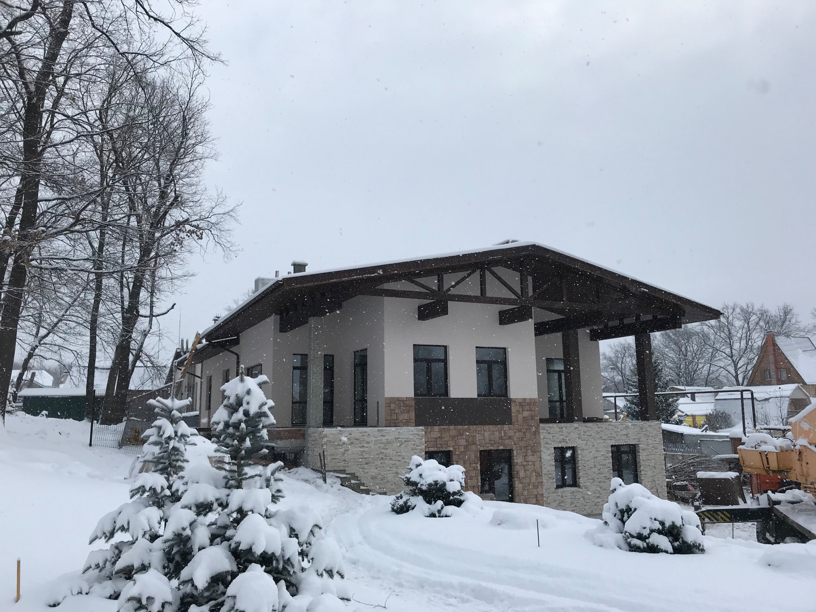 строительство загородного дома.