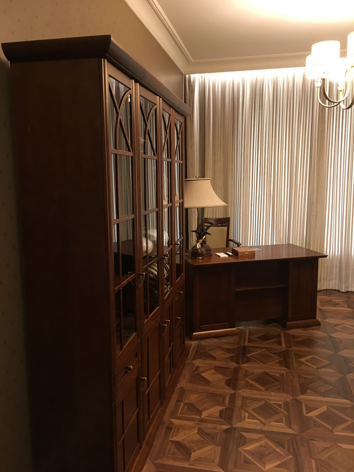 Крестовский "De Lux"