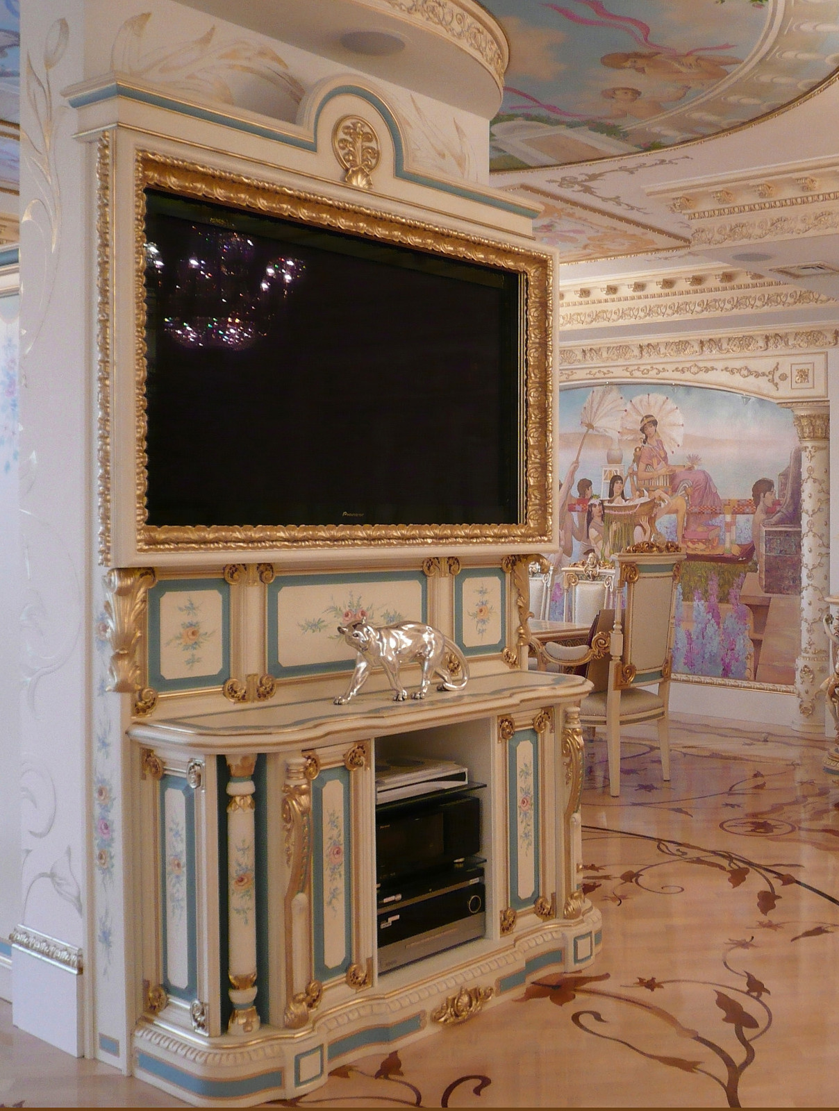 Квартира 350 м2 барокко