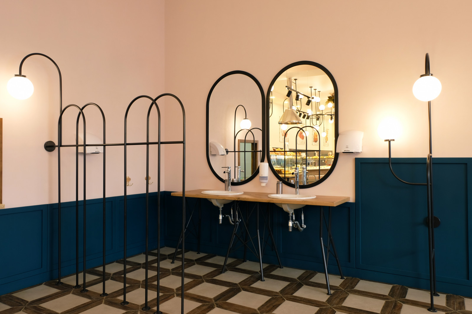 На Арбате Сели Съели