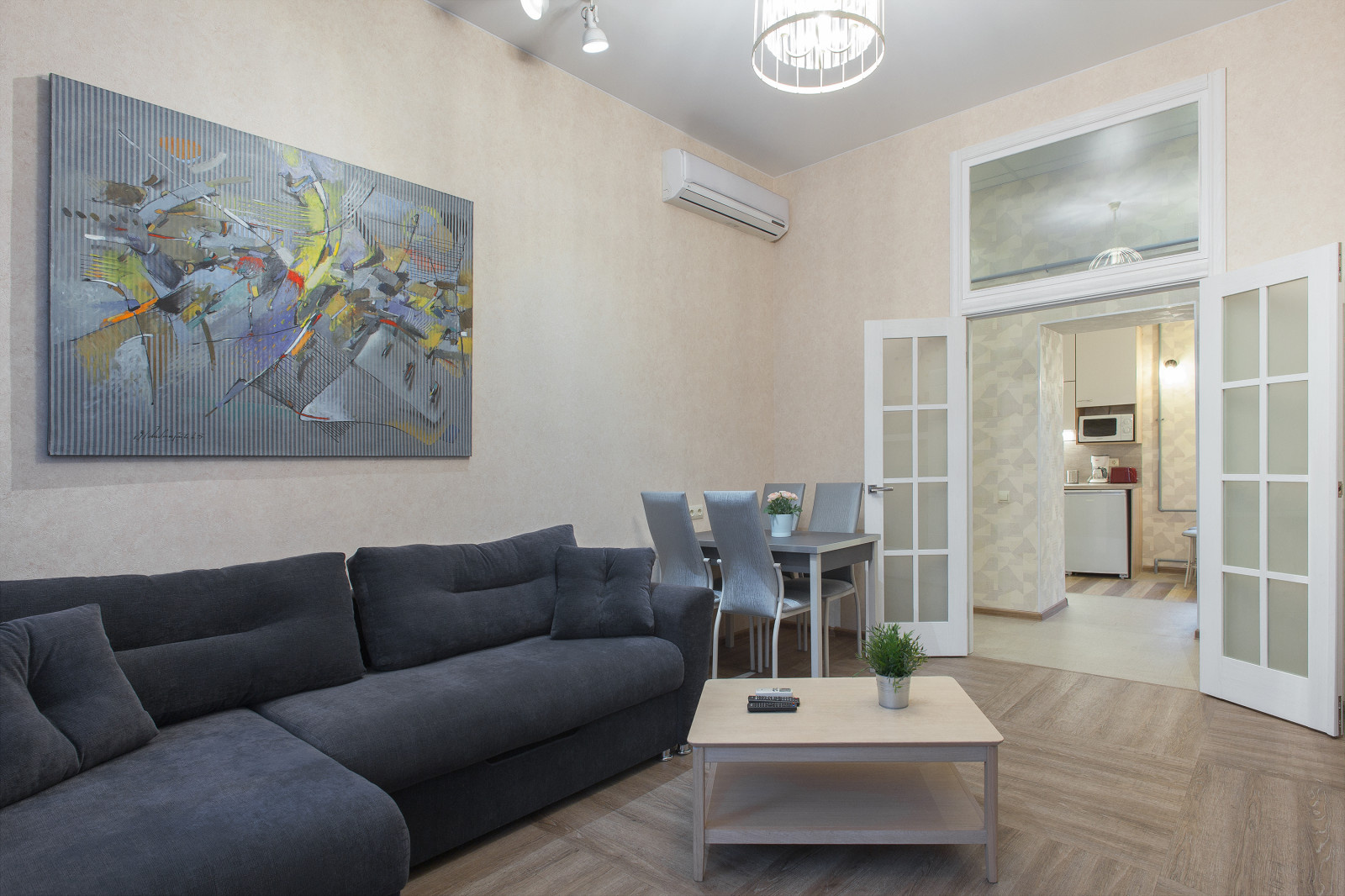 Comfort Hotel — интерьеры отеля