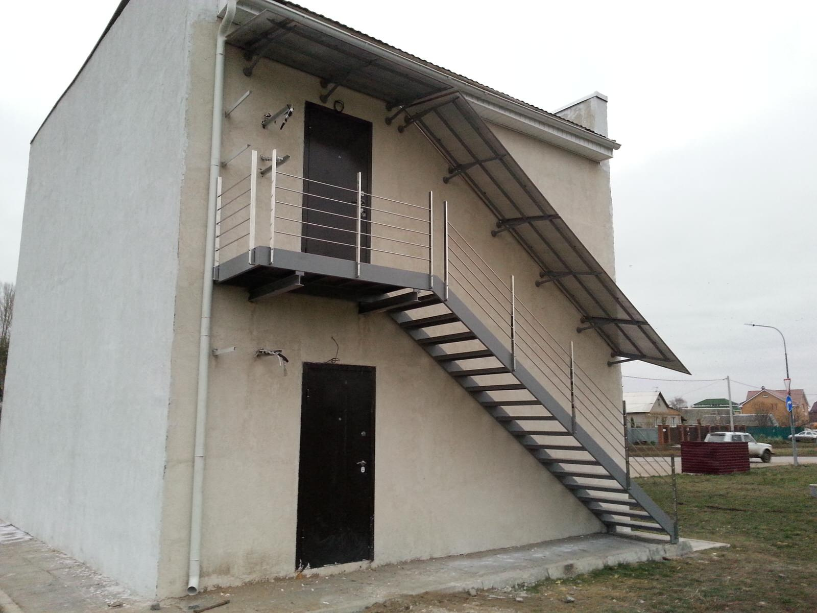 лестница из металла ограждение нерж навес