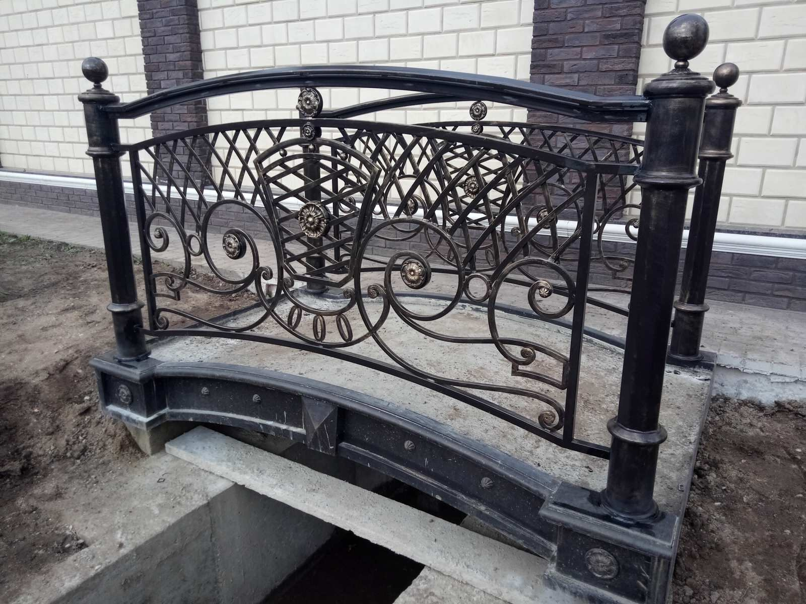 Обложка проекта: Маленький мостик