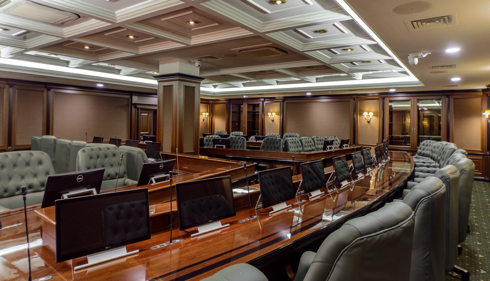 Конференц зал на 39 VIP. Гостиница Рэдиссон Лазурная