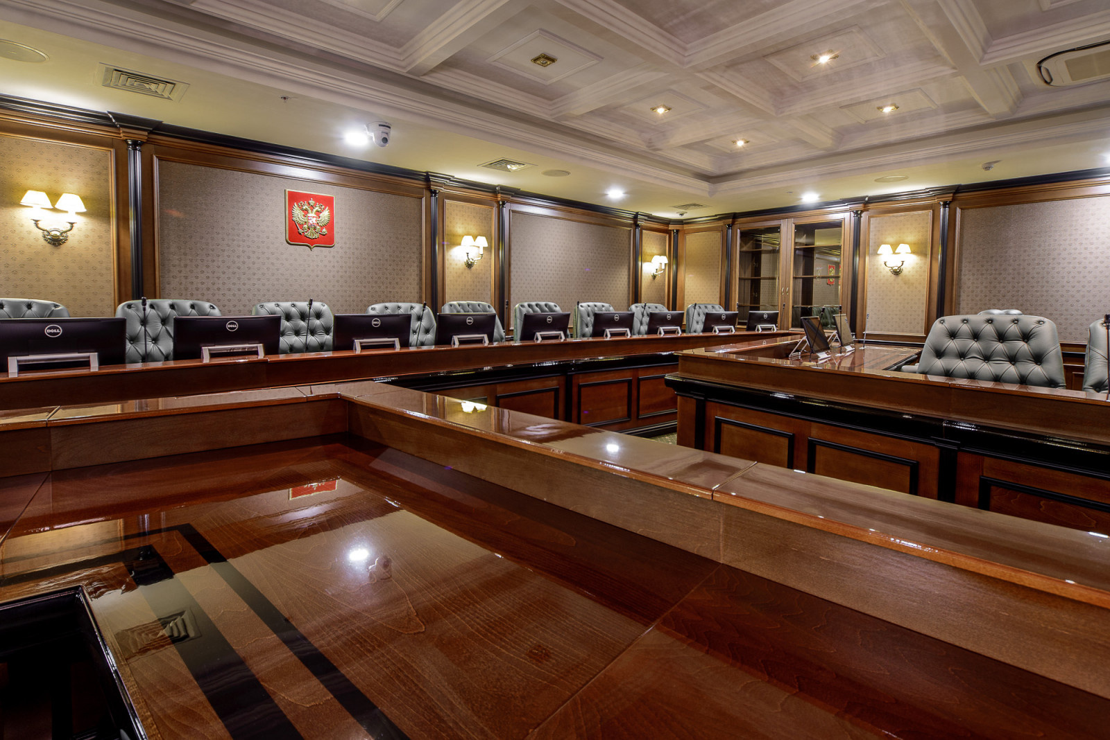 Конференц зал на 39 VIP. Гостиница Рэдиссон Лазурная