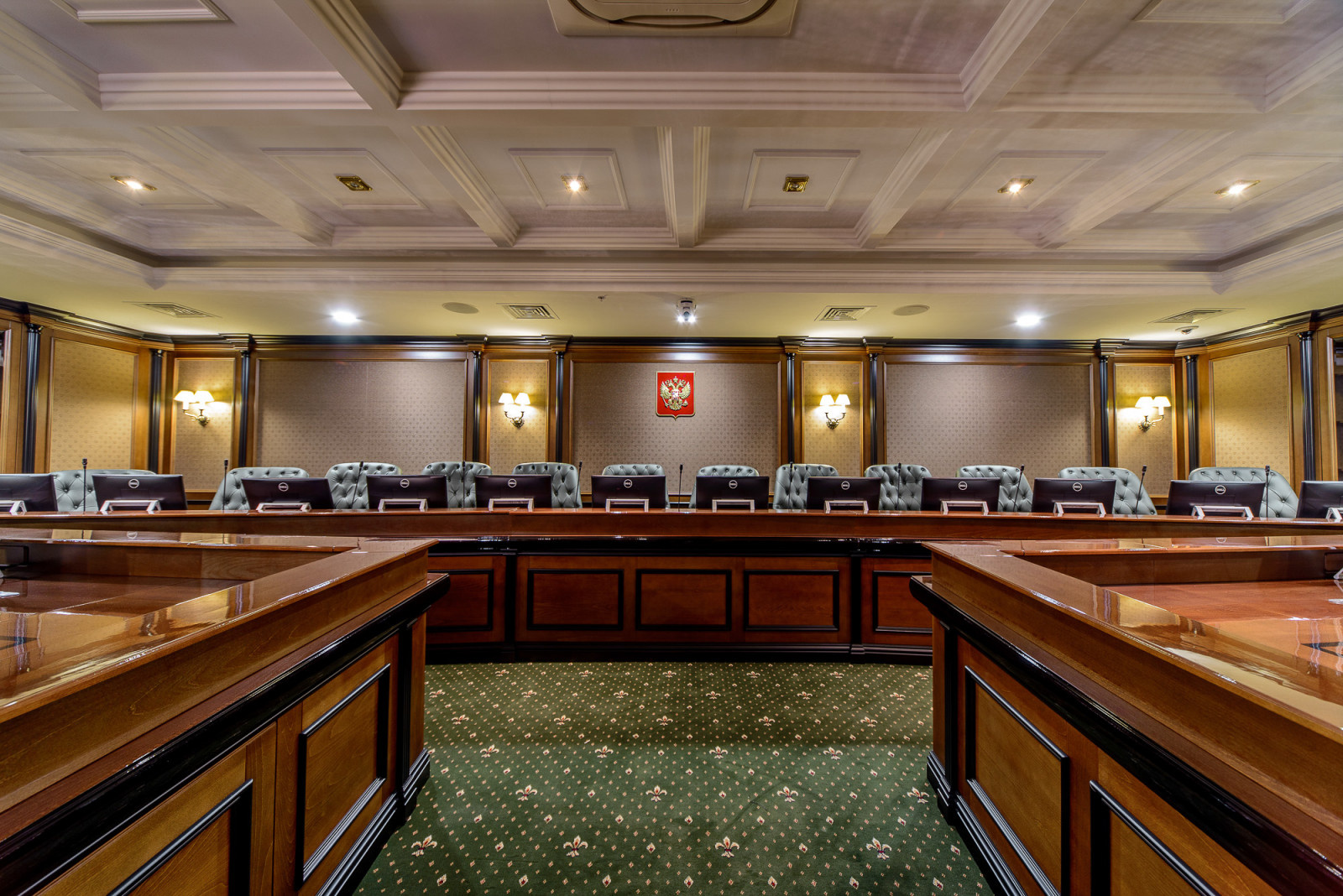 Конференц зал на 39 VIP. Гостиница Рэдиссон Лазурная