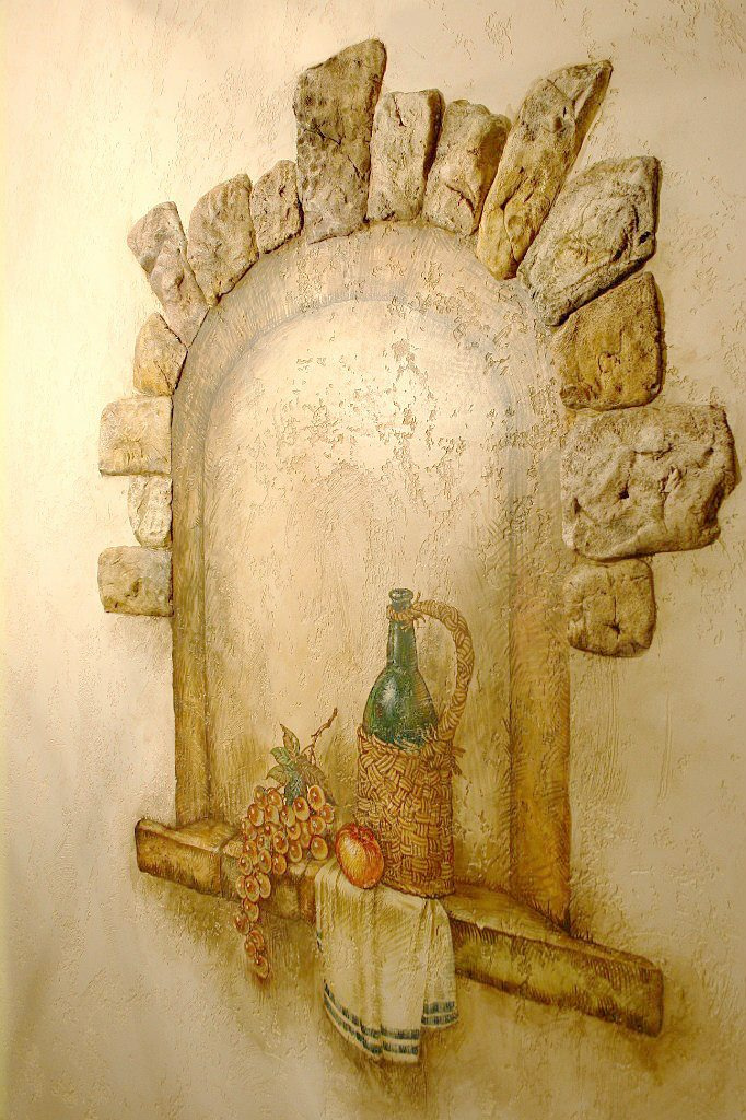 Настенная роспись с псевдокамнями