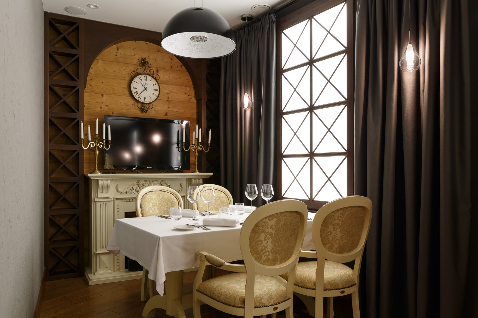 Обложка проекта: Ресторан "Декантер"