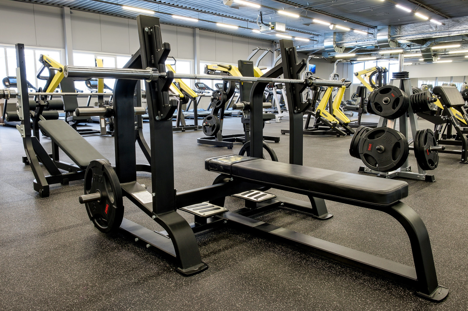 Фитнес-клуб