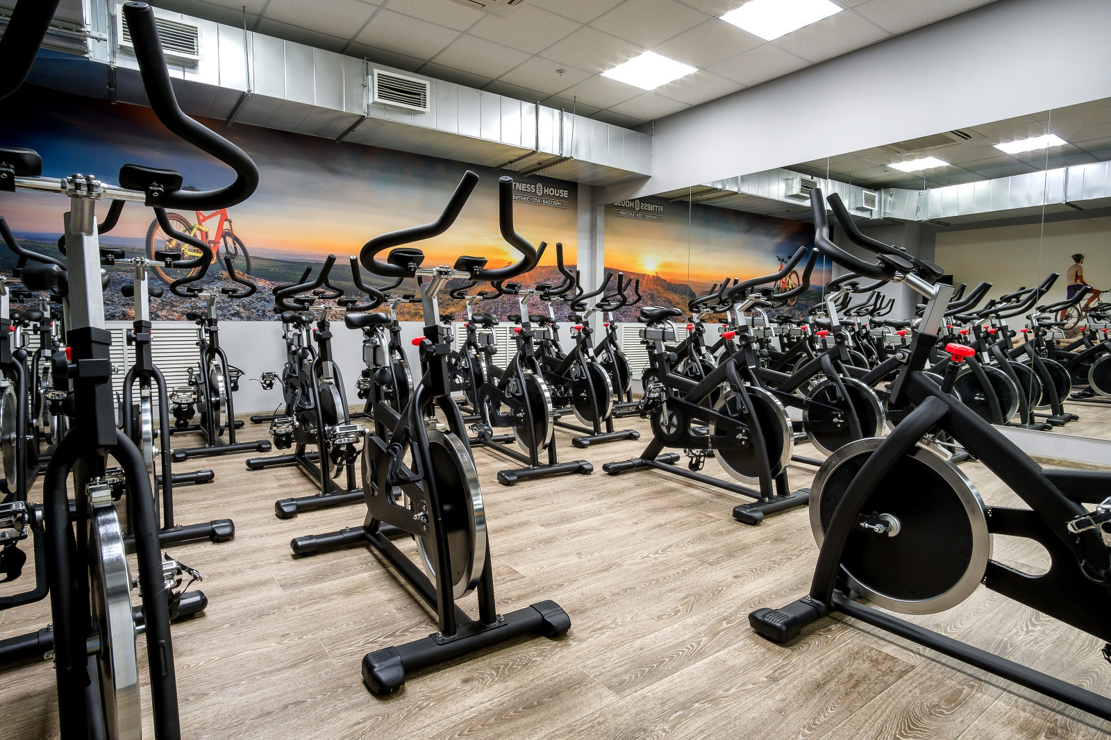 Фитнес-клуб