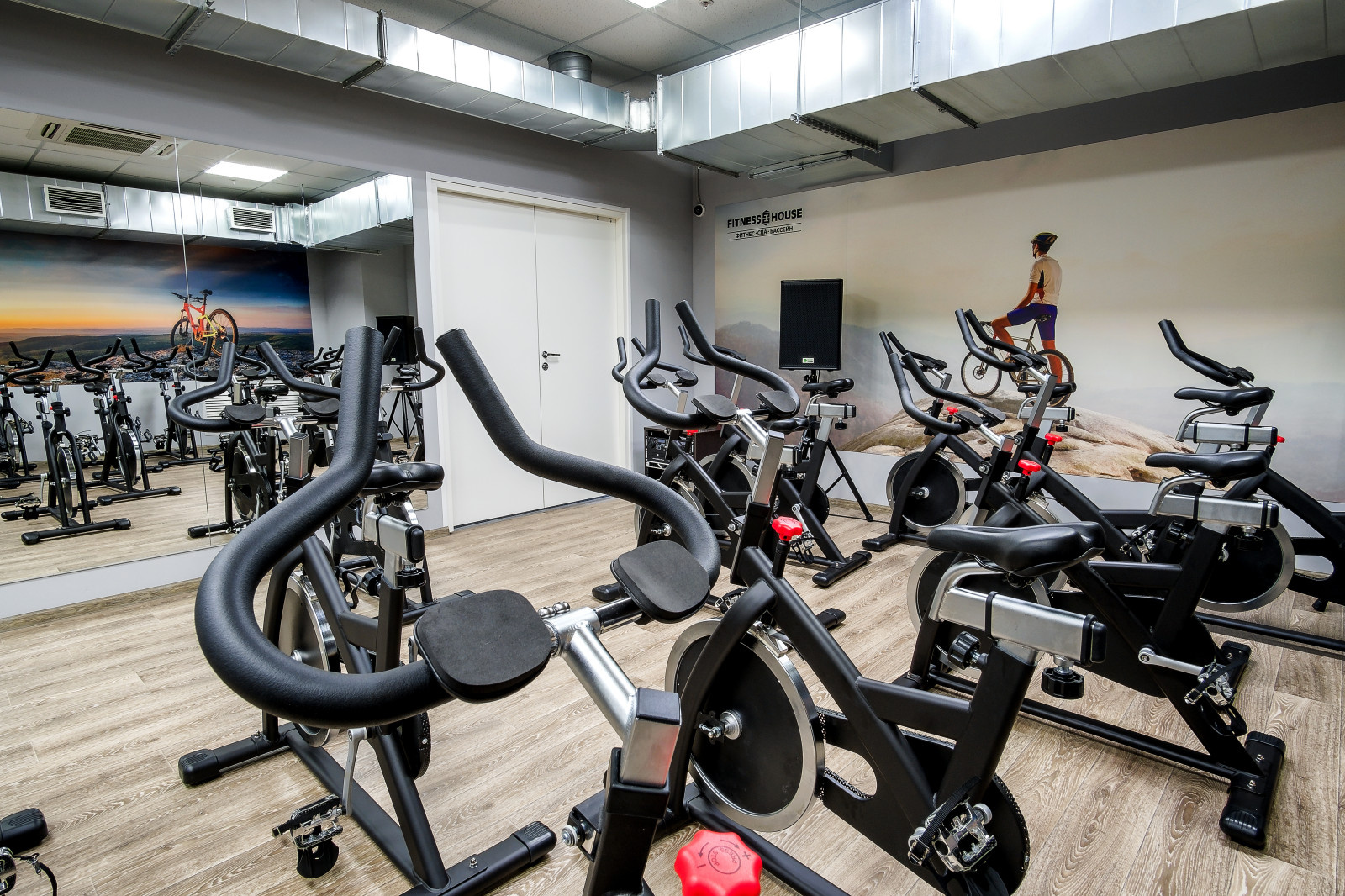 Фитнес-клуб