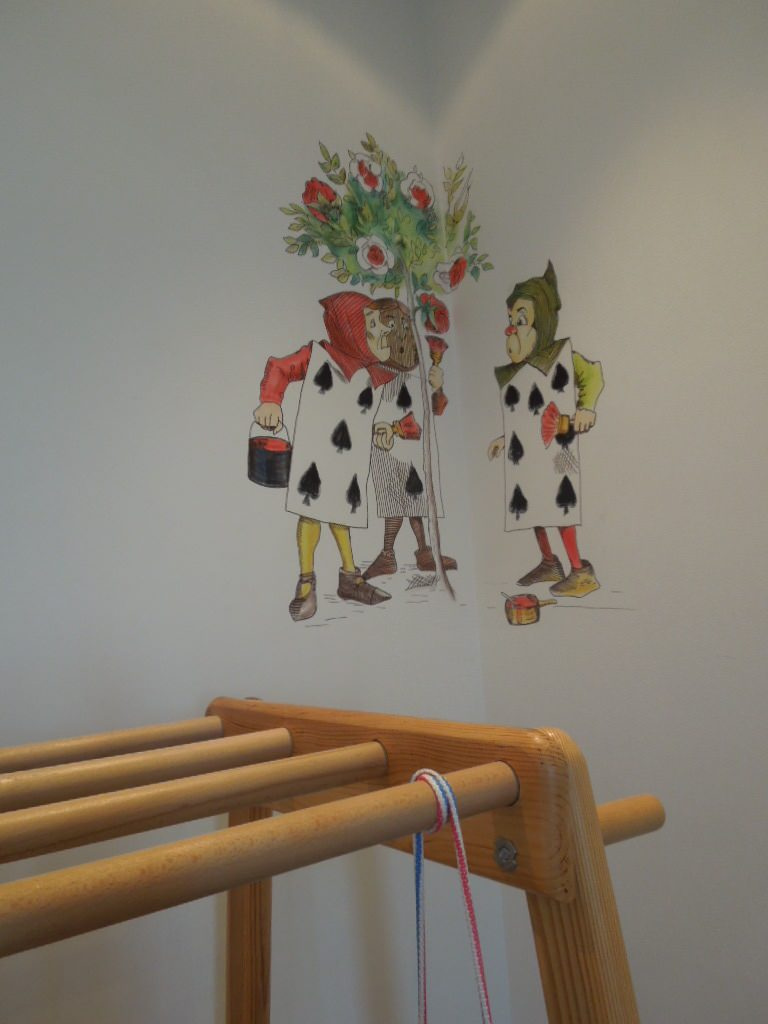 Роспись Алиса в Стране Чудес