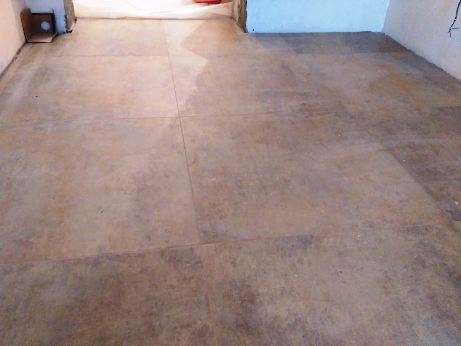 Лаппатированная напольная плитка керамогранит