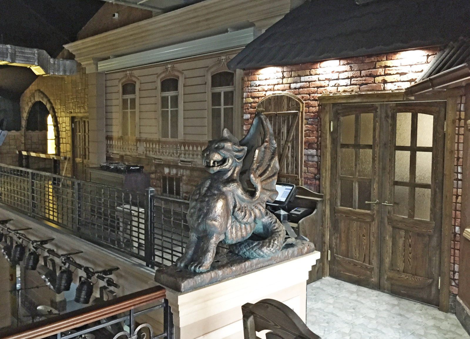 реализация проекта ресторанного комплекса "Рандеву"