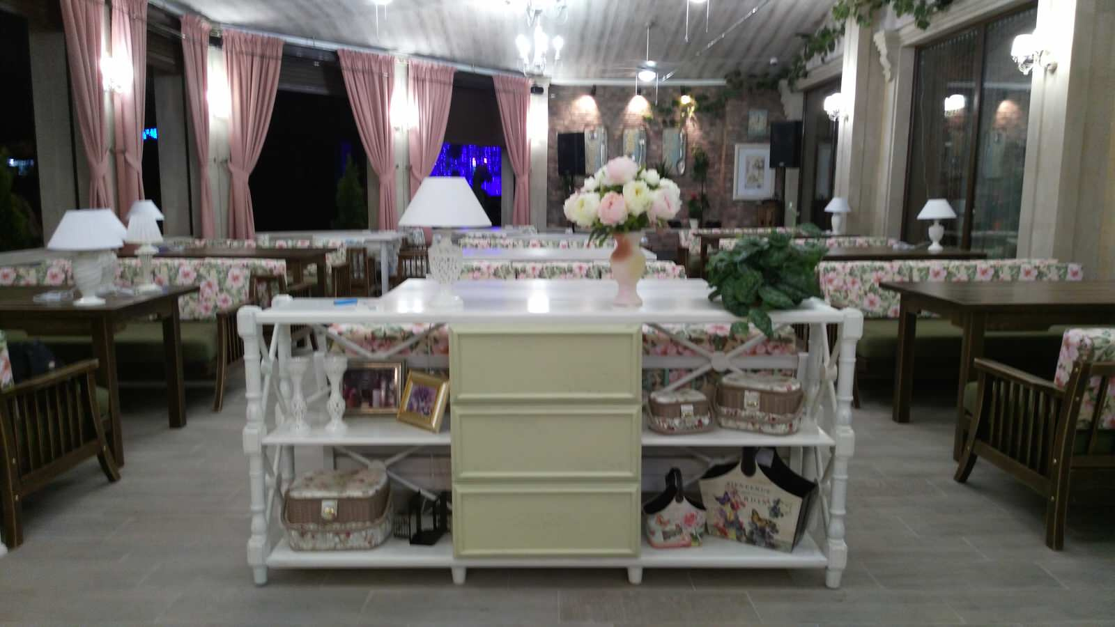 реализация проекта ресторанного комплекса "Рандеву"