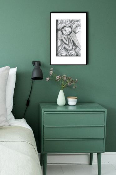Графическая картина для спальной комнаты.