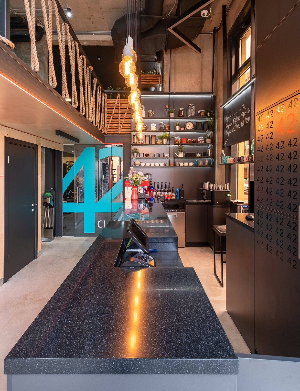 Фитнес-клуб 42club