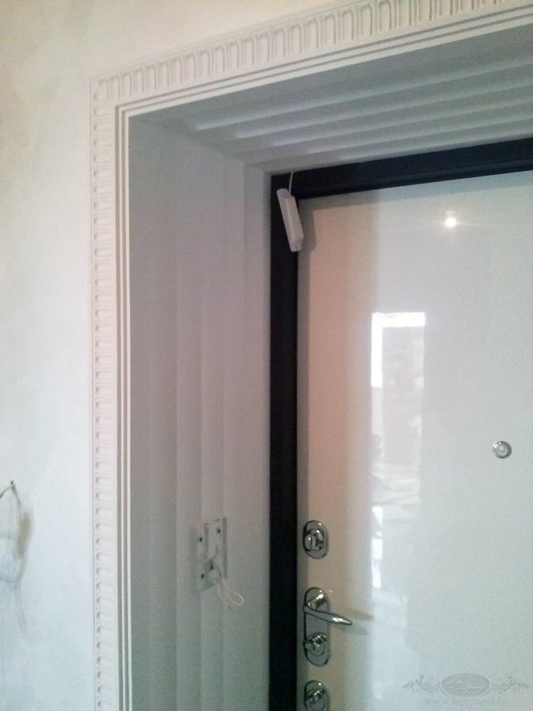 Лепнина для Love Радио