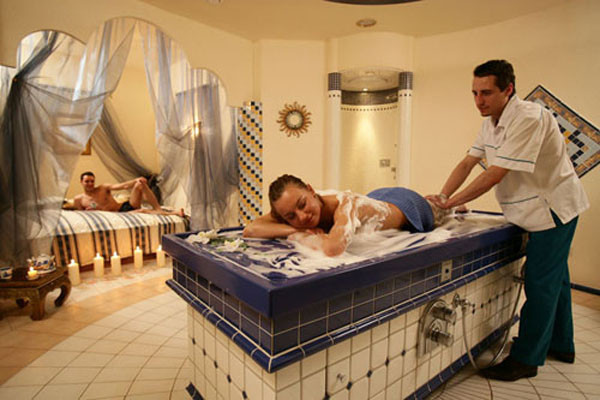 Arthurs Village&Spa Hotel