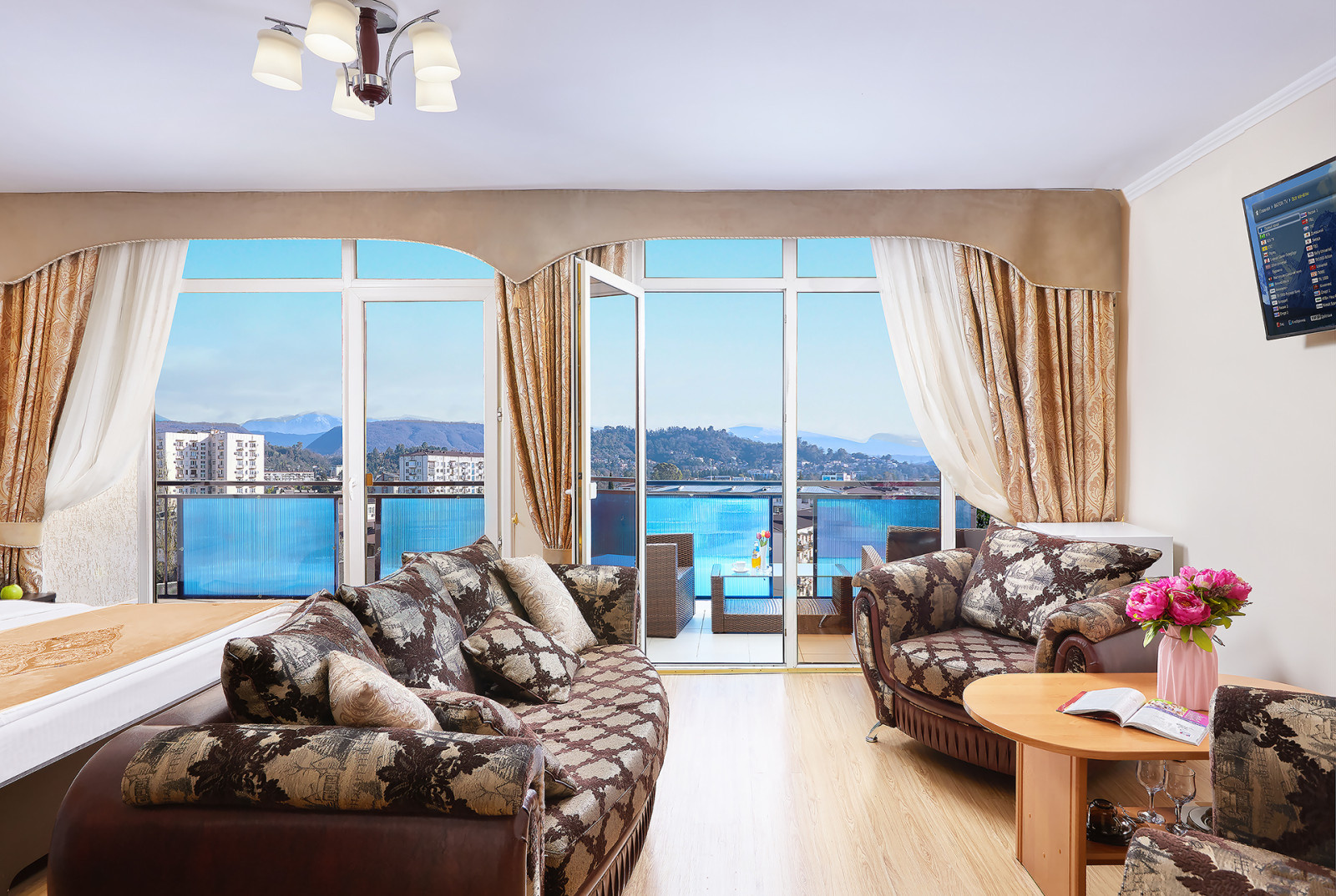 Абхазия. Отель "ИнтерСухум", г. Сухуми. Съемка текущего номерного фонда