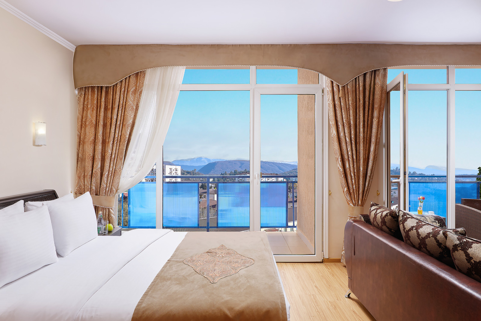 Абхазия. Отель "ИнтерСухум", г. Сухуми. Съемка текущего номерного фонда