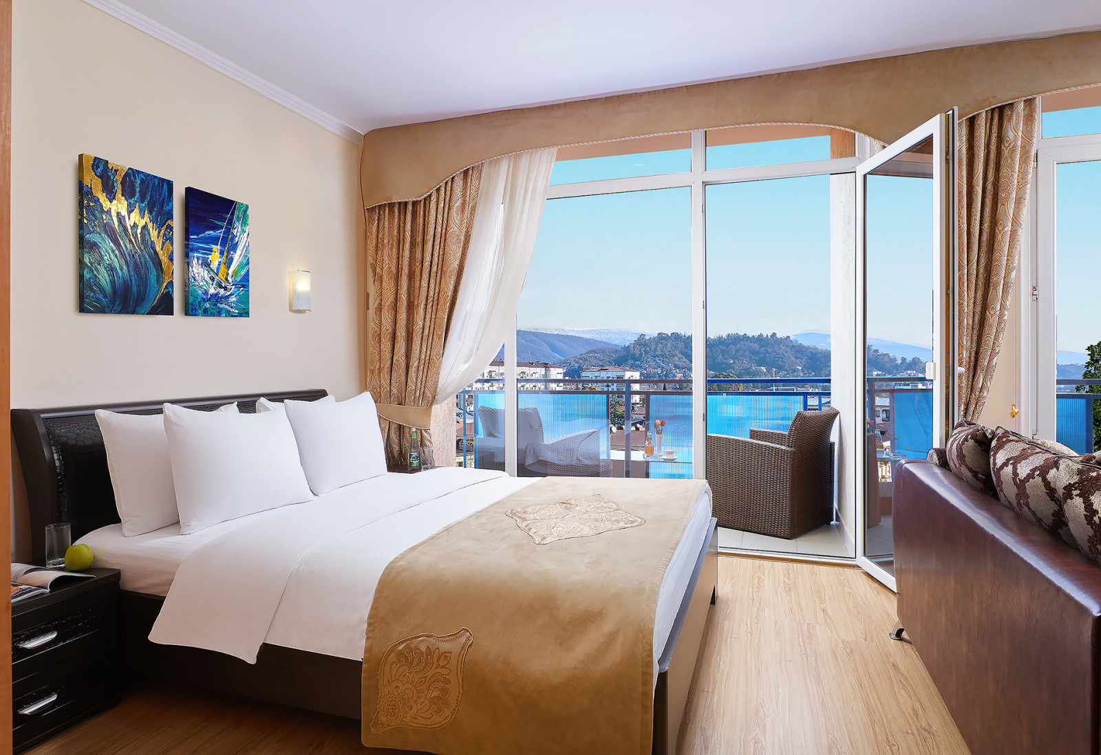 Абхазия. Отель "ИнтерСухум", г. Сухуми. Съемка текущего номерного фонда