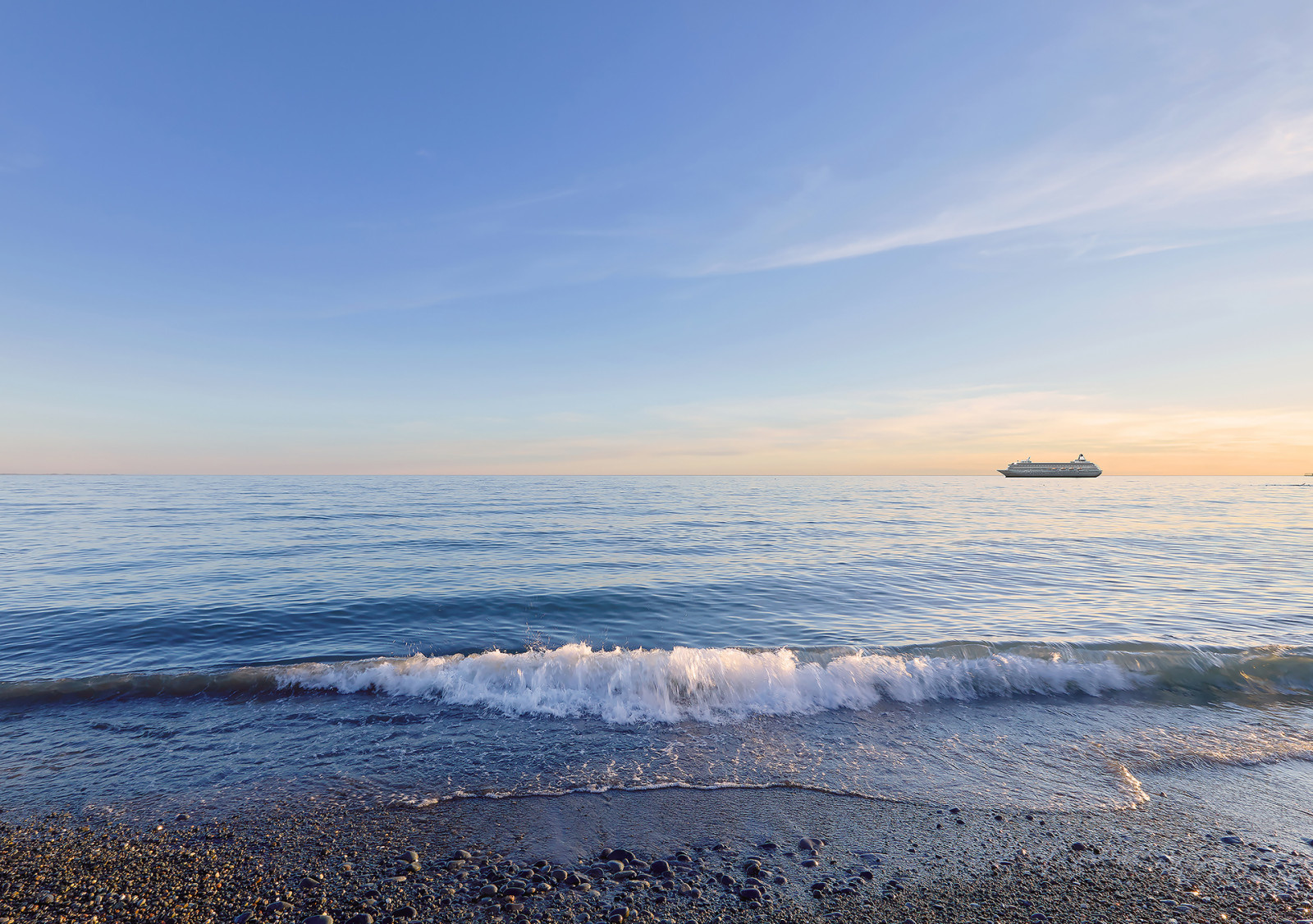 Абхазия. Отель "ИнтерСухум", г. Сухуми. Съемка текущего номерного фонда