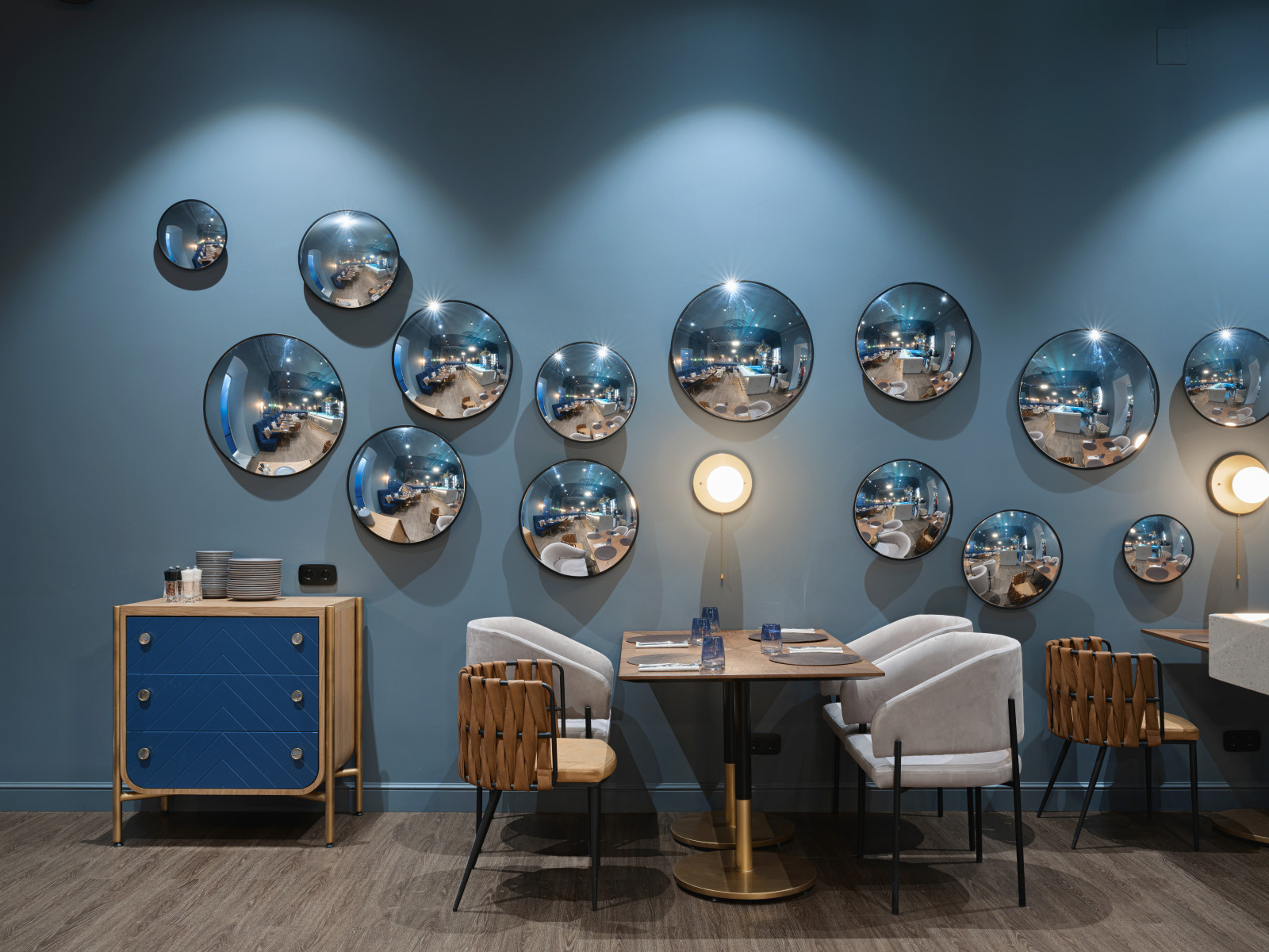 Реализация ресторана Seabass & Sauvignon