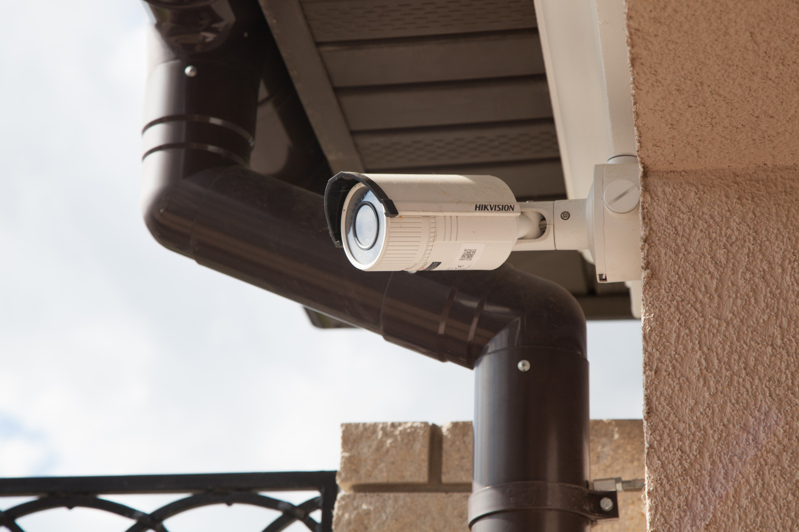 Уличное видеонаблюдение и IP домофон