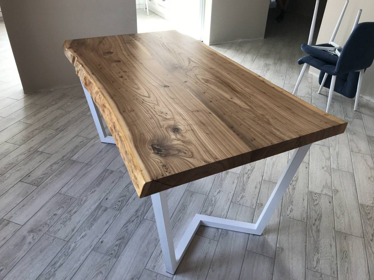 стол из слэба, белое подстолье