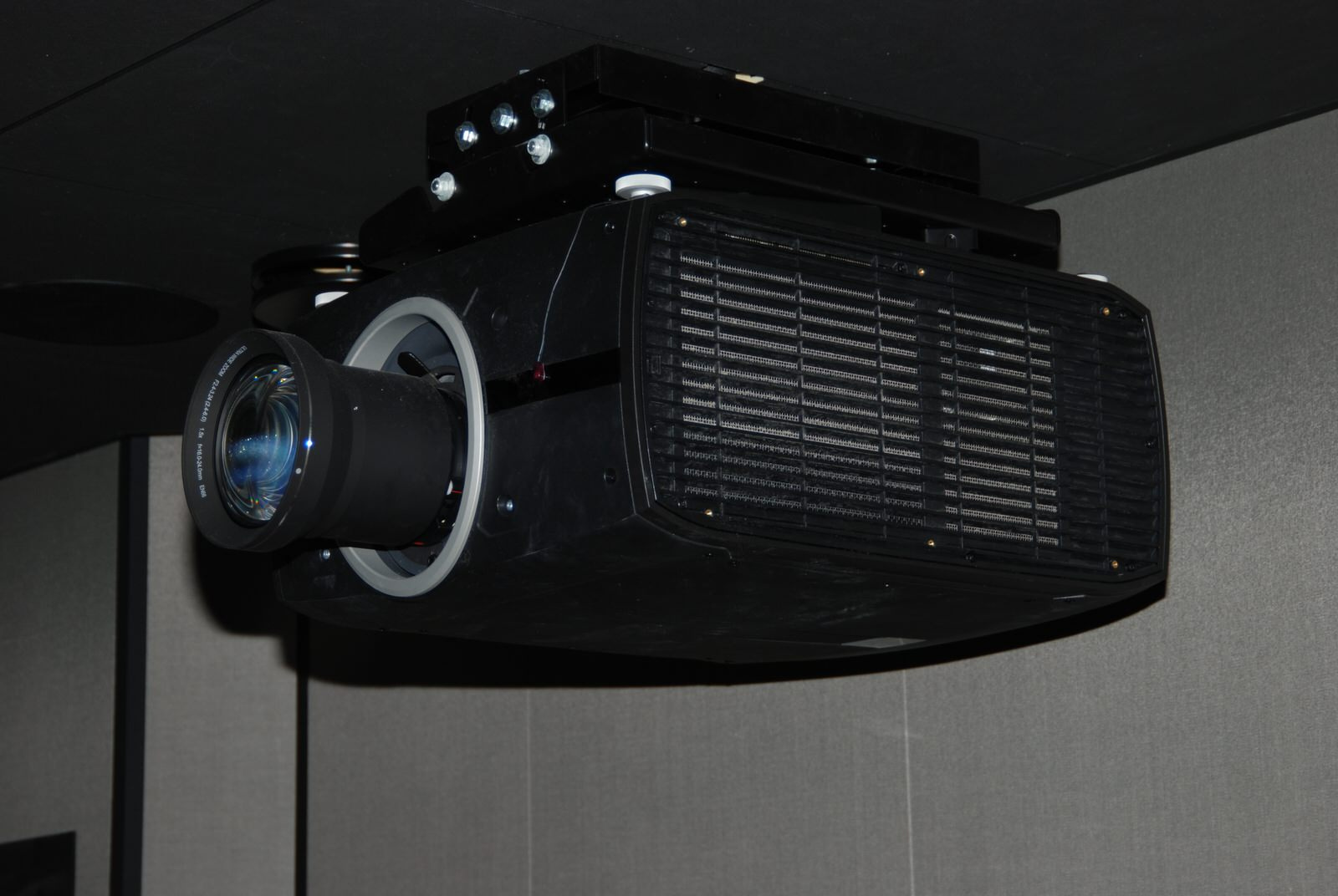 Частный домашний кинозал в Краснодаре