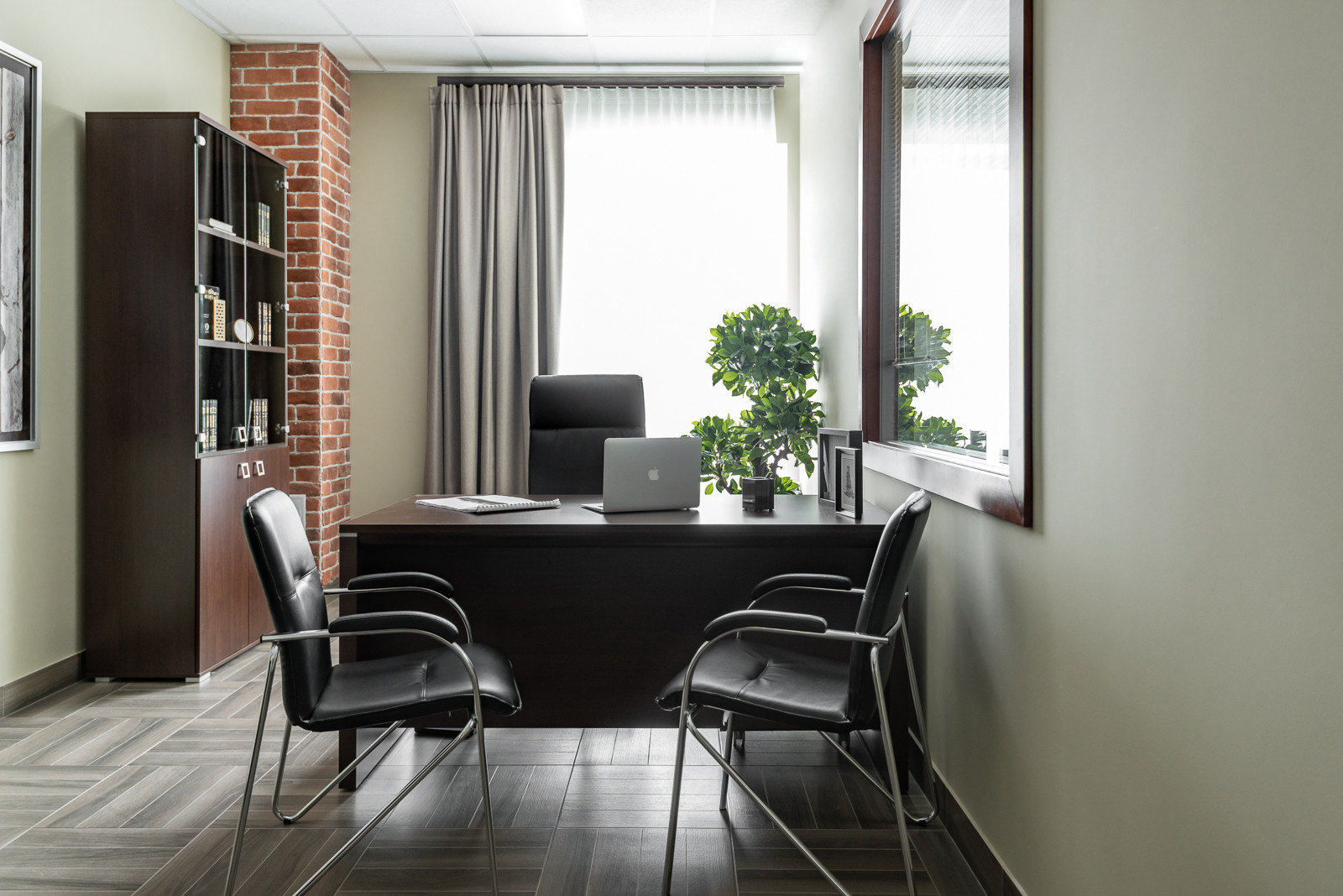 Реализованный проект офиса строительной компании г.Тюмень