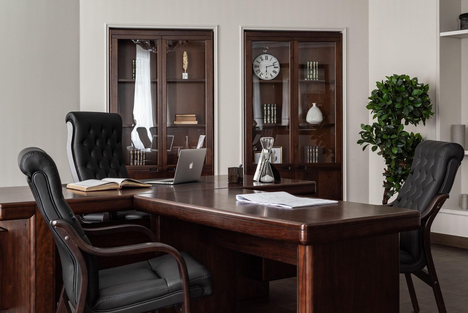 Реализованный проект офиса строительной компании г.Тюмень