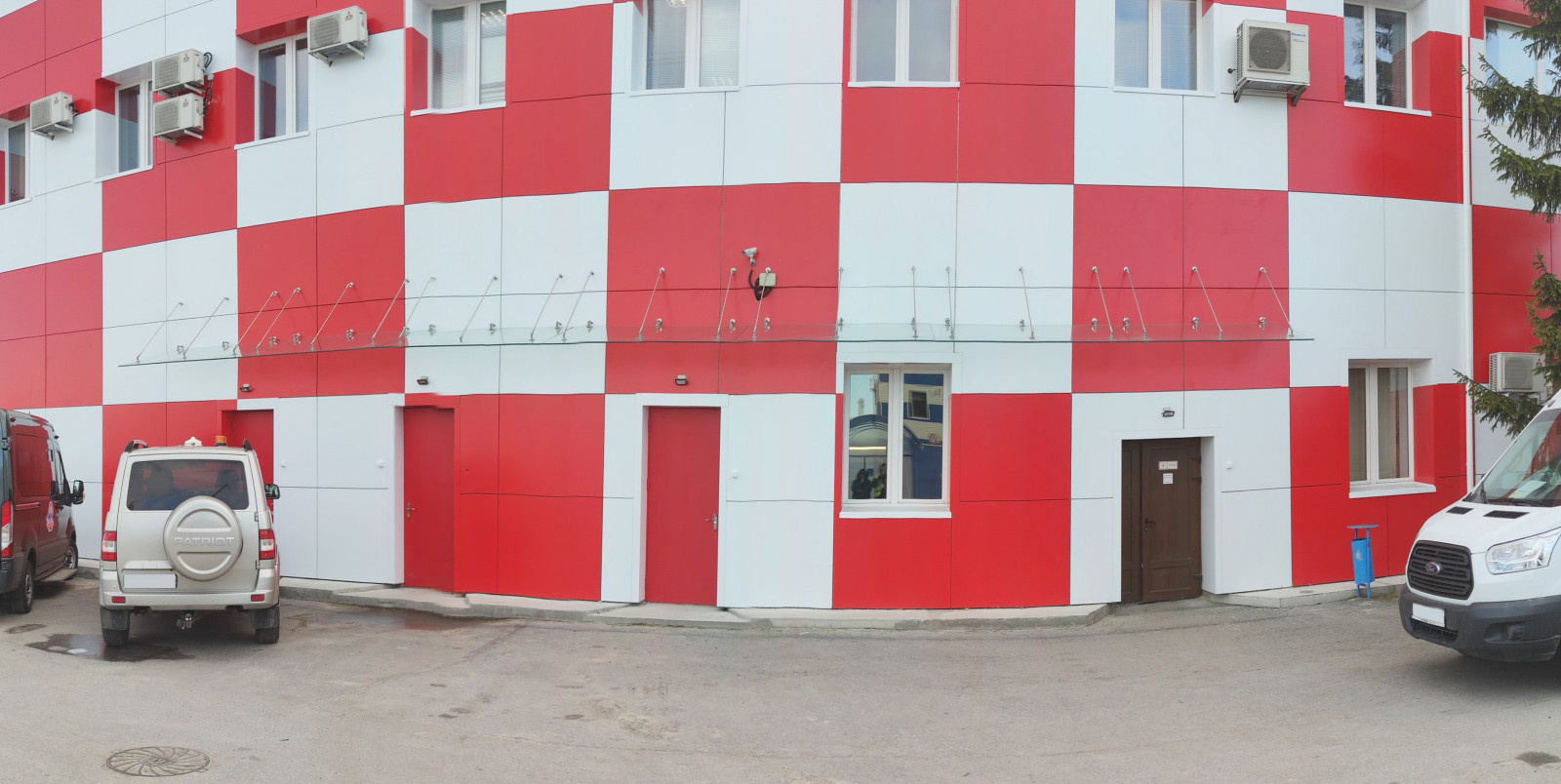 Стеклянные козырьки в Аэропорту Пулково