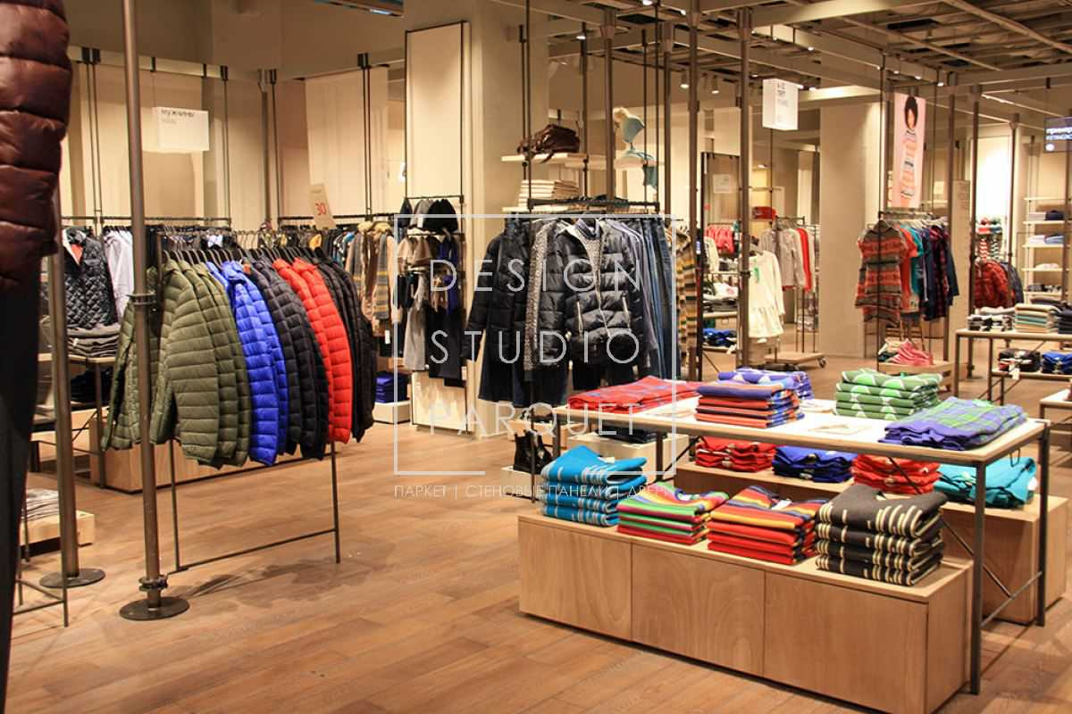 Магазин одежды United Colors of Benetton Store