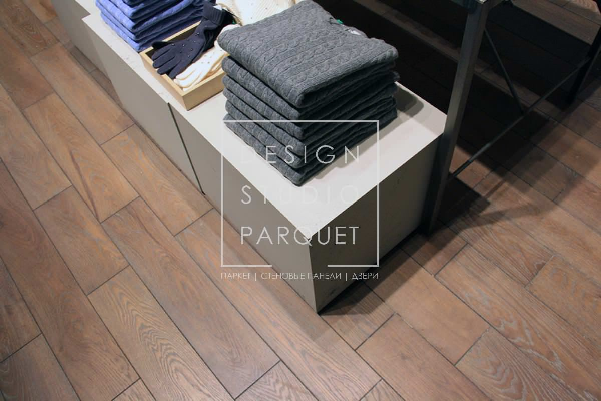 Магазин одежды United Colors of Benetton Store