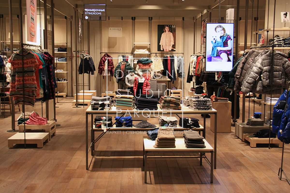 Магазин одежды United Colors of Benetton Store