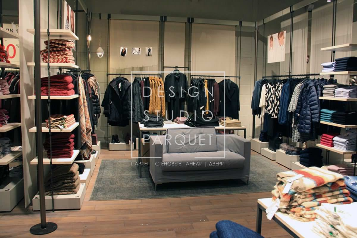 Магазин одежды United Colors of Benetton Store
