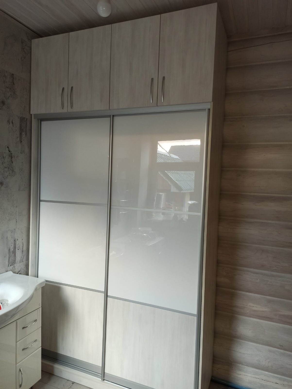 Шкаф в ванную комнату