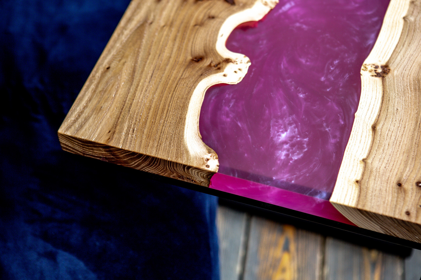 Прикроватный столик Pink