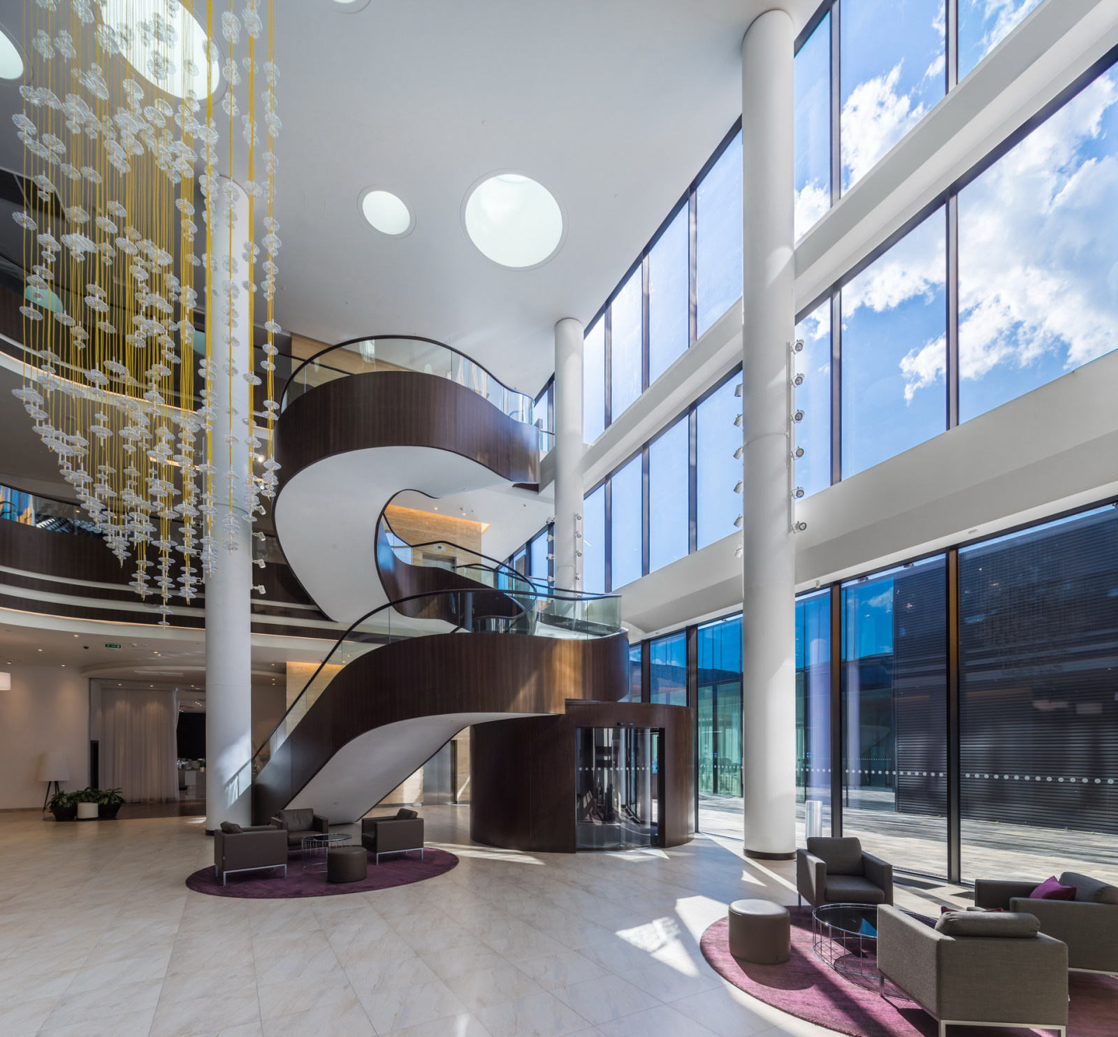 Ресторан "Samovar" в отеле "Hilton"