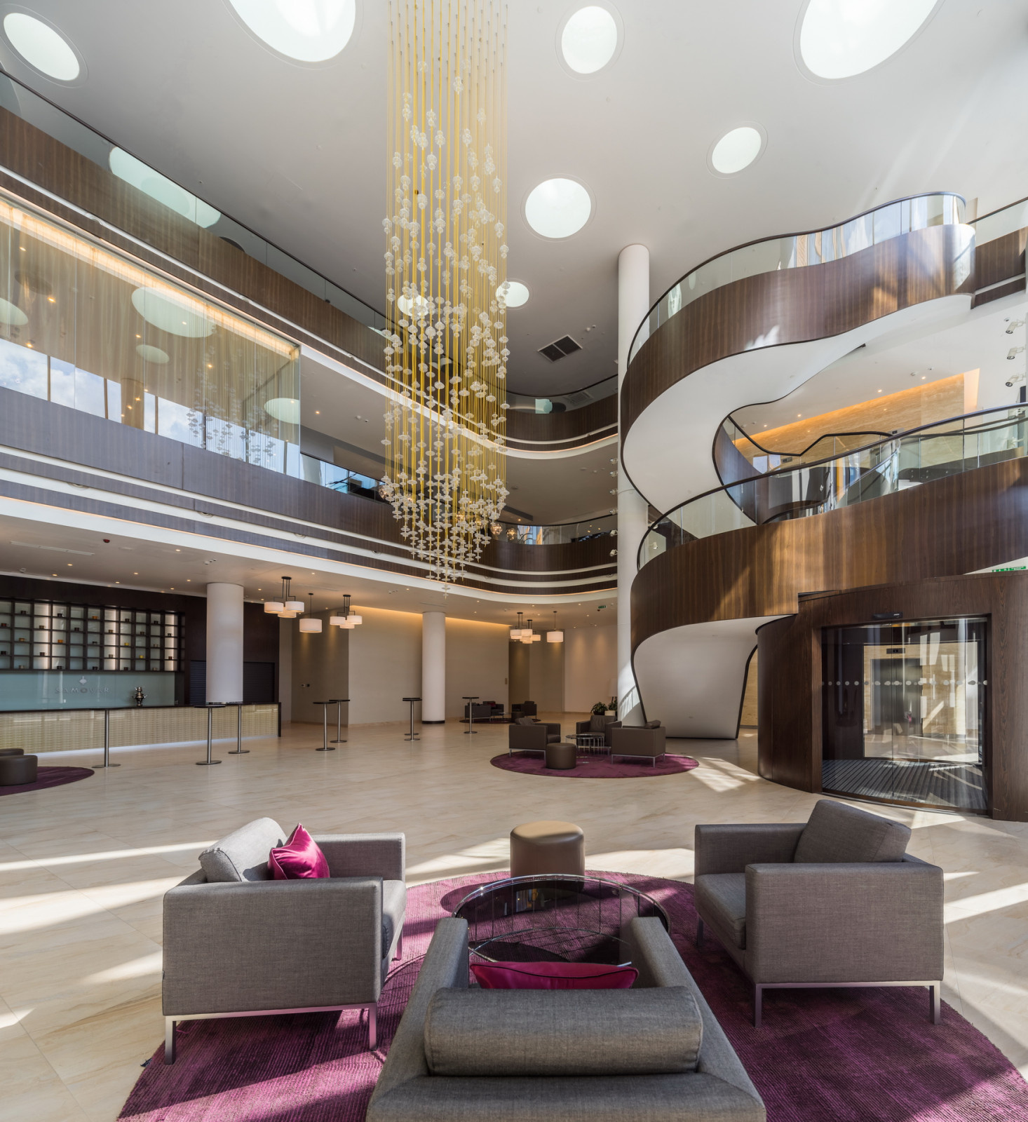 Ресторан "Samovar" в отеле "Hilton"