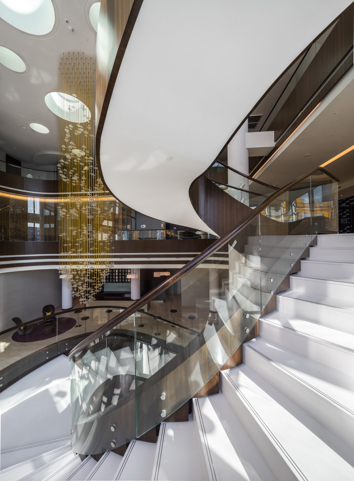 Ресторан "Samovar" в отеле "Hilton"