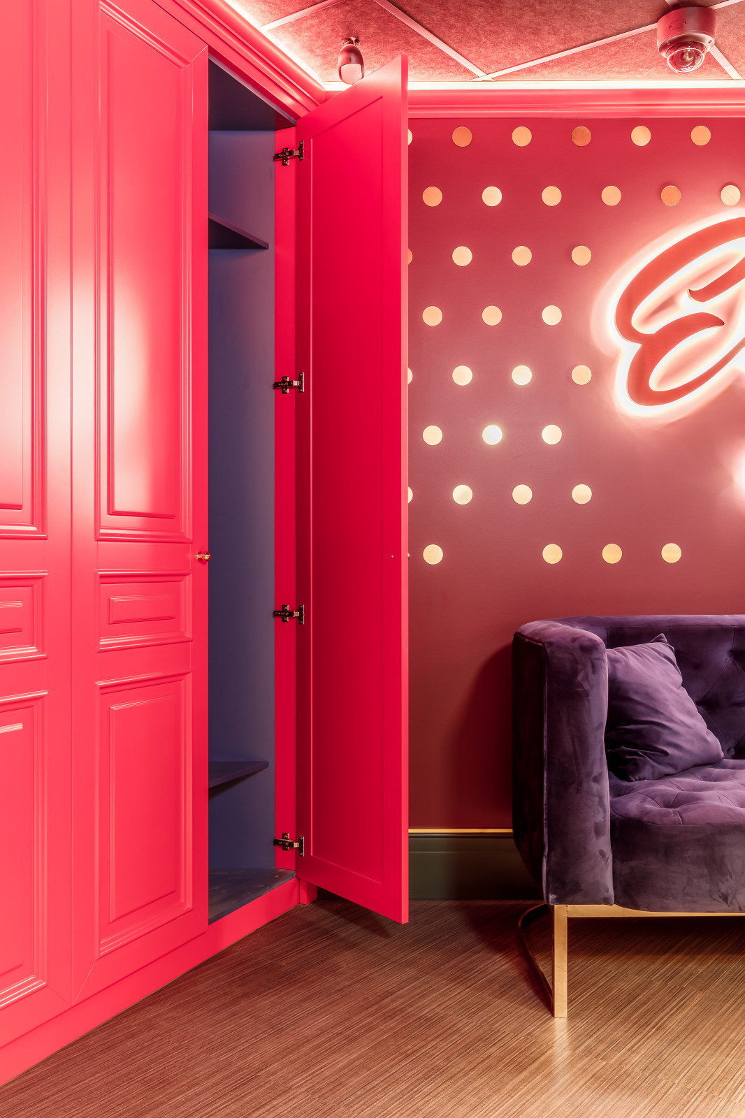 Караоке бар "ENJOY"