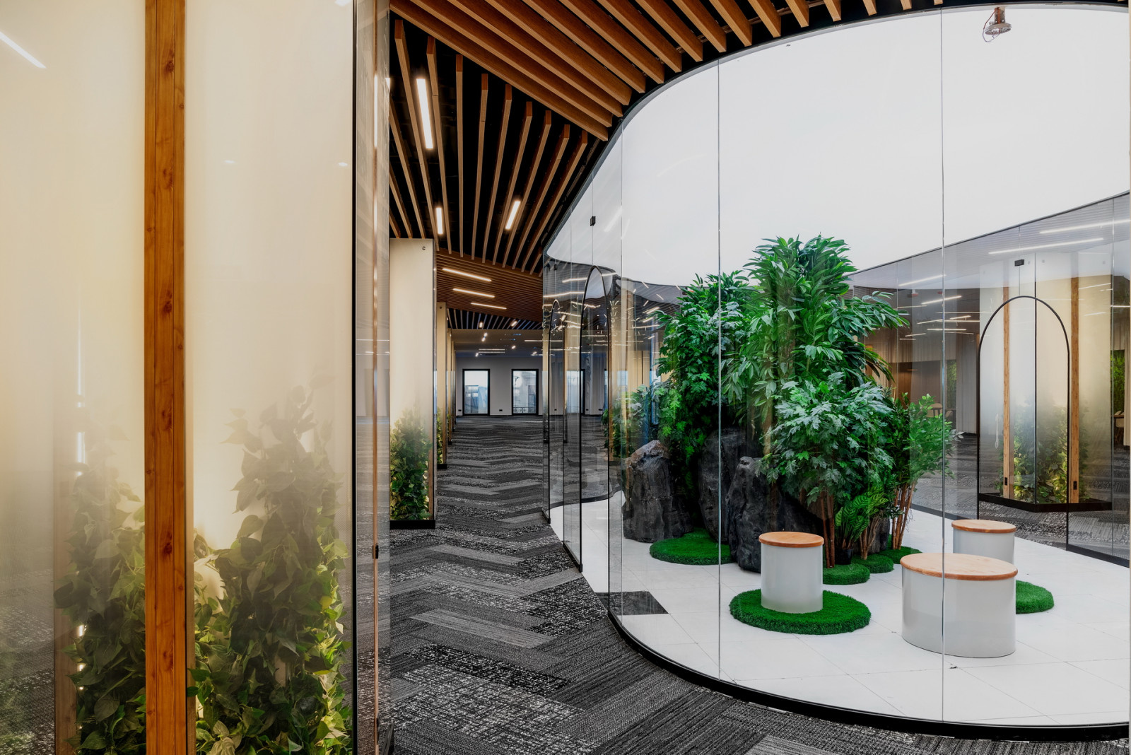 бц "Сенатор" на Большой Морской 30